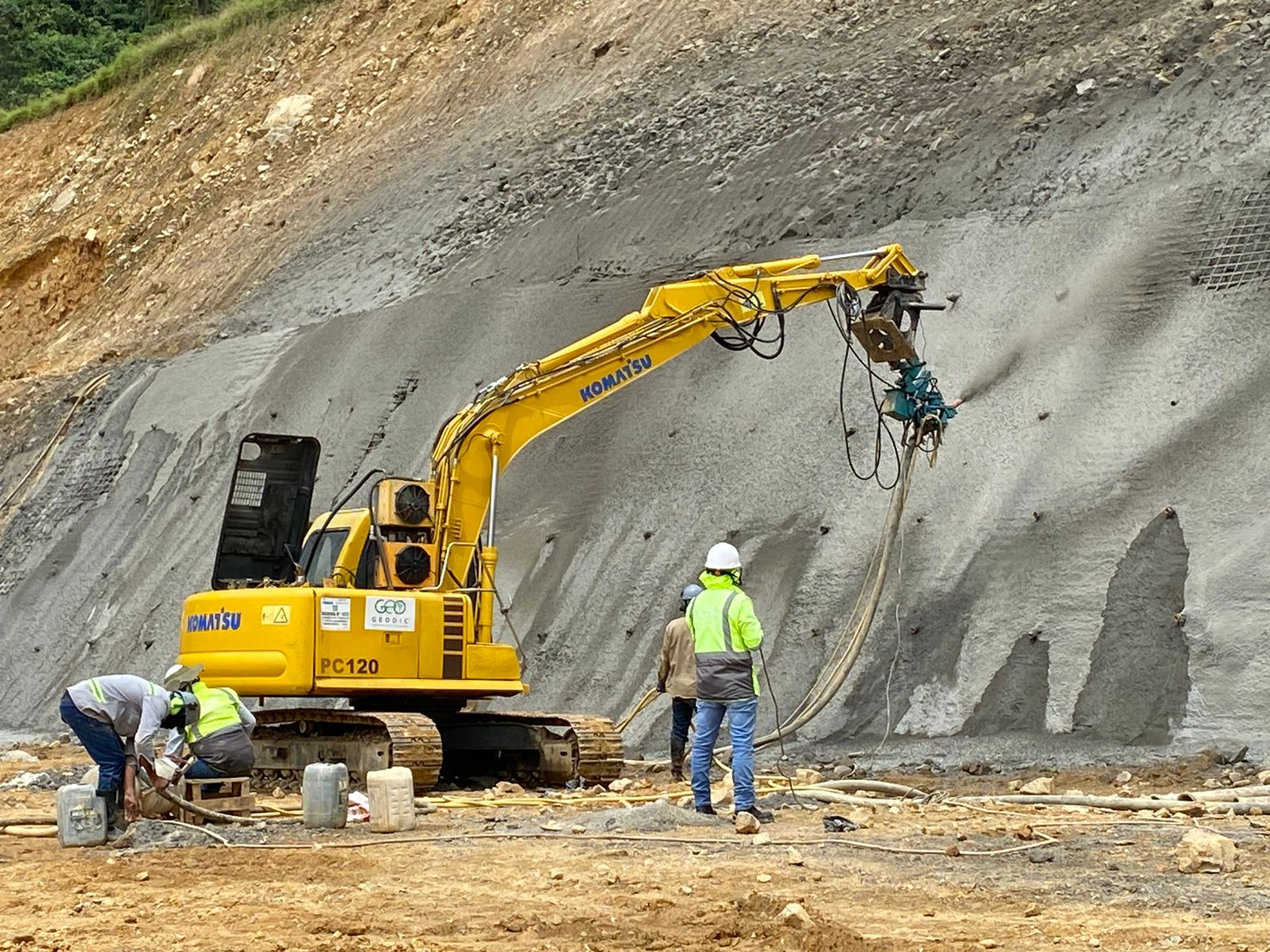 KOMATSU PC120-6
